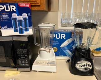 This microwave was recently purchased, two blenders
PUR water, pitcher, and filter filters that are new in their box