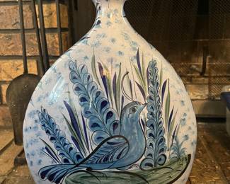 Large vase. The other side shows an antelope.