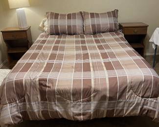 This queen size bed has a Posturepedic mattress and a remote that can lift and lower your head. It has a wave feature and much more.
