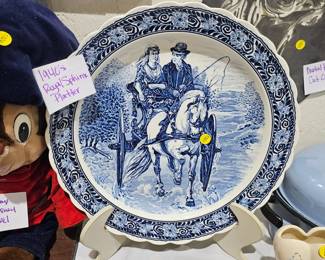 1940'S ROYAL SPHINX PLATTER