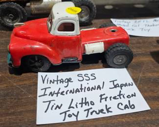 VINTGE SSS INTERNATIONAL JAPAN TIN LITHO TOY TRUCK