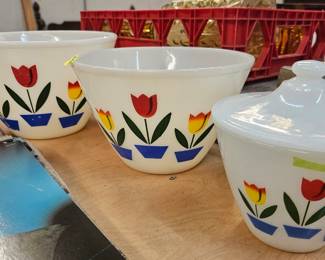 FIRE KING TULIP BOWL LOT