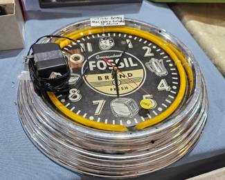 FOSSIL CLOCK