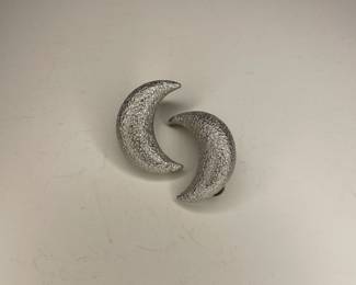 Christian Dior earrings vtg