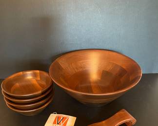 Vermillion Walnut salad set