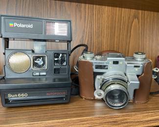 Vintage Polaroid & Kodak 35 cameras 