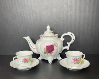 Floral porcelain tea set