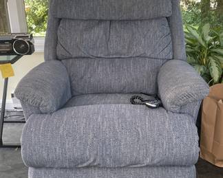 Bassett motorized recliner
