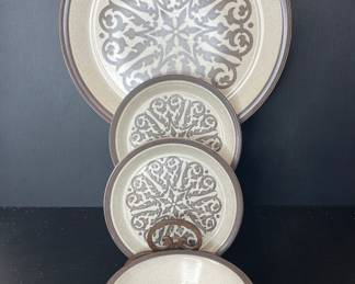 Vintage Doverstone Heather Gates dinnerware