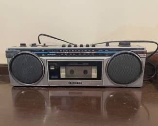 Vtg. Boom Box