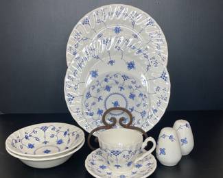 Myott Finlandia dinnerware England 