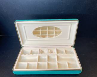 Vintage velvet jewelry box new