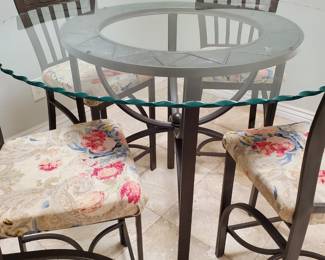 Kitchen bar height table (36") and 4 upholstered cushion chairs