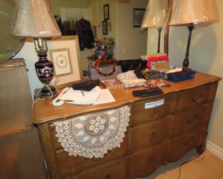 Nine drawer chest with mirror.