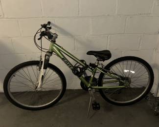 2014 Raleigh Woman's bike in very good condition. Recently refurbished at bike store.
$90