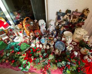 Even more Christmas Many Vintage pieces!!