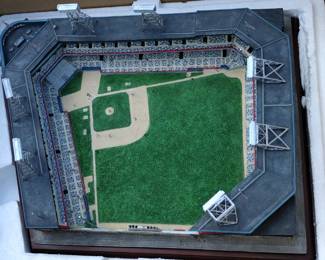 DANBURY MINT "DELUXE" EBBETS FIELD " MLB STADIUM SCULPTURE LIKE NEW" CONDITION