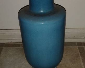 MID CENTURY MODERN RODNEY ROUSE CHINESE BLUE GLAZED TRENTON POTTERY VASE