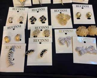 Rucinni Fashion Brooches And Earrings