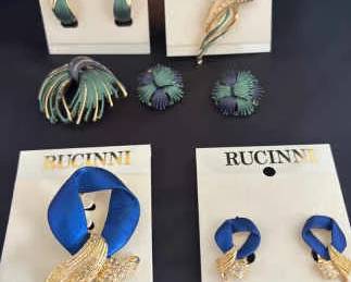Rucinni Brooches And Matching Earrings