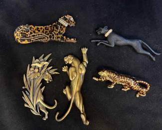 Cheetah Brooches And Hair Clip