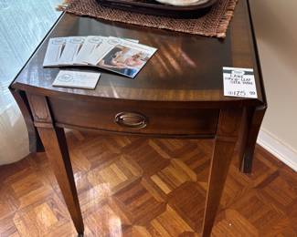 Lane Drop - Leaf Side Table