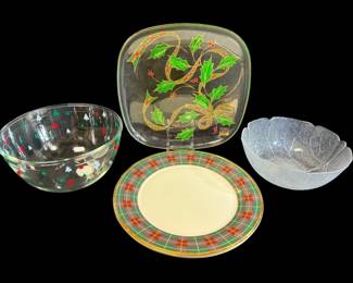 2 Lenox Holiday Tartan Plates More 