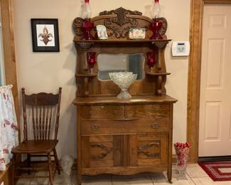 Victorian Oak Sideboard in great condition 