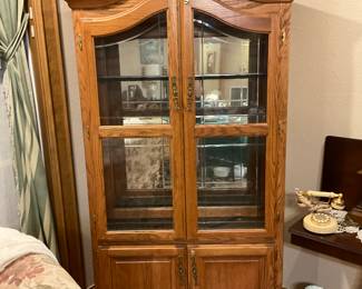 Entertainment piece for TV storage 