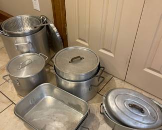 Stainless steel cookware