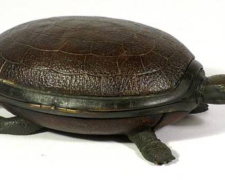 Bronze and leather turtle box