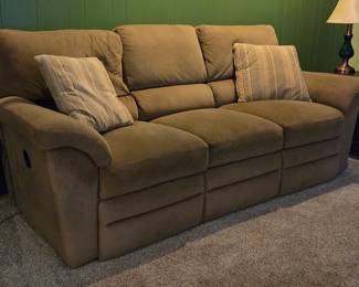 couch with recliners on each side