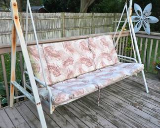 Outdoor swing, metal frame