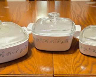 Nice condition Pyrex 