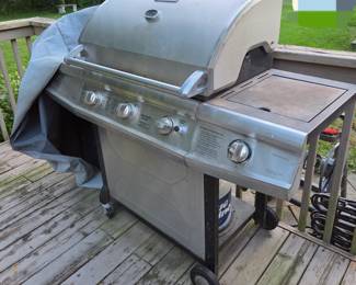 Like new grill