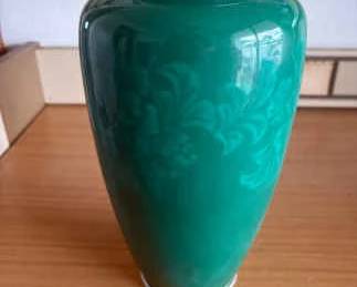 AAA113 Ceramic Jade Green Cloisonné vase