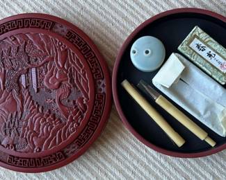 AAA250 - Vintage Japanese Calligraphy Tools Set Carved Red Cinnabar Lacquer Round Lidded Box
