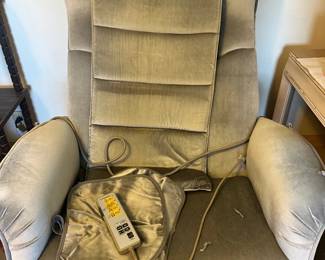 AAA165 - Grey Panasonic Massage Chair
