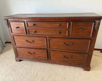 AAE118 Beatiful Seven Drawer Wooden Dresser