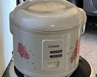 AAA041 Tiger Rice Cooker 