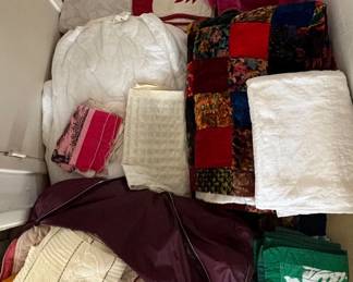 AAA098 Assorted Blankets 