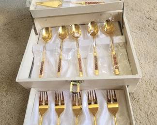 AAA151 - Martian Gold Toned Stainless Steel Cutlery 