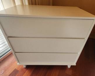 AAE406 - White 3-Drawer Dresser 