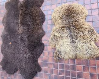 AAA004 - Lambskin Rugs (2)
