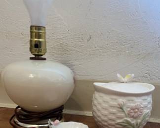 AAA231- Flower Antiques with Hurricane Lamp 
