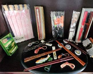 AAA088 - Fancy Chopsticks with Stands 