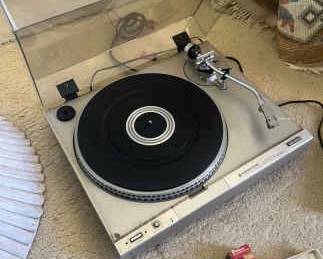 AAA065 Kenwood Direct Drive Turntable