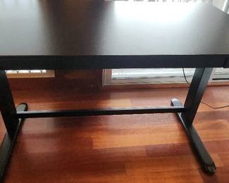 AAE403 - Stand-Up Desk