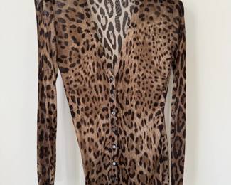 Dolce & Gabbana leopard knit long cardigan. Made in Italy.