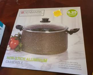 6.25 qt. casserole dish - new in box